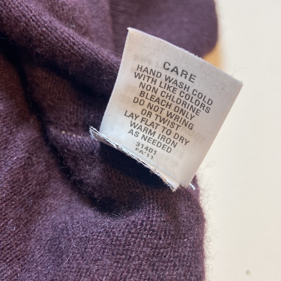 Wallace Eggplant/purple V-Neck Cashmere/wool Blend Sweater, Sz XS - Picture 4 of 6